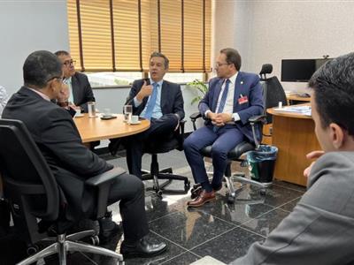 Notícia destaque:  OAB-MT vai ao TJ-MT buscar solução para inconsistências fiscais envolvendo honorários